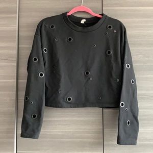 Alo Black Crop Crewneck - Size M - Eyelets